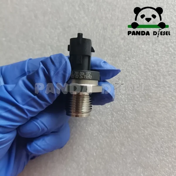 Sensor de presión de combustible Common Rail 0281006372 en venta